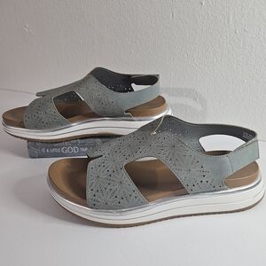 Andiamo Elegant Women's Sandals in Gray Comfy Size 8.5 Comfortable